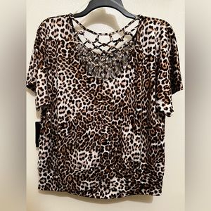 AGB animal print top. 2x.